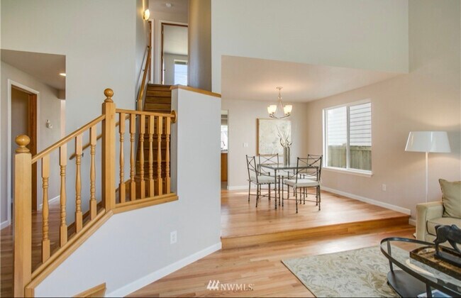 Foto del edificio - 5514 NE 3rd Ln