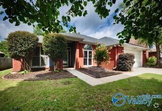 Building Photo - 106 Claytor Ln