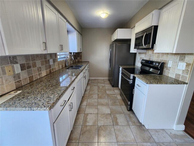 Foto del edificio - 12909 83rd Ave N