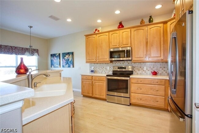 Foto del edificio - 2474 Blackburn Cir