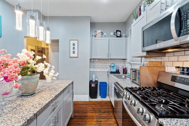 Foto del edificio - 249-251 Orms St