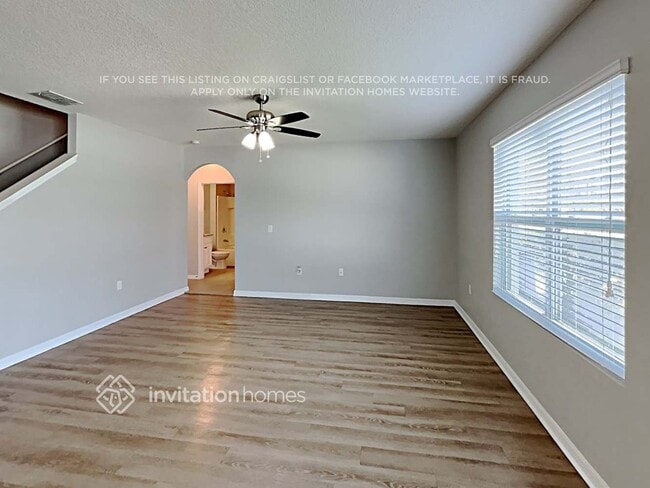 Foto del edificio - 2205 Blue Highlands Dr