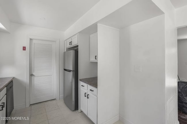 Building Photo - 37 Nautilus Ave