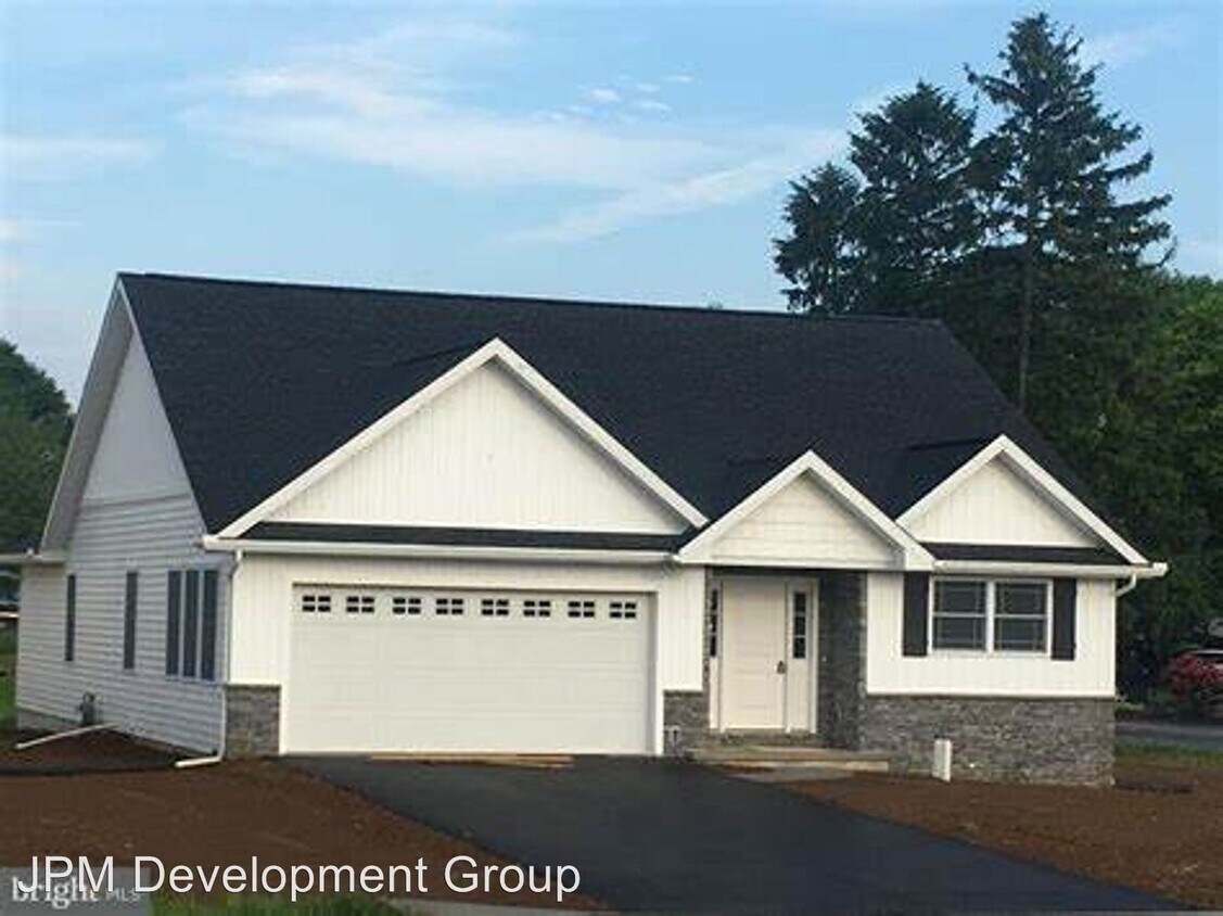 Primary Photo - 3 br, 2 bath House - 201 Jared Way