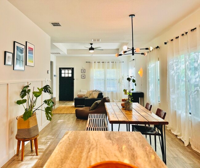 Área de estar - 607 Dawson St