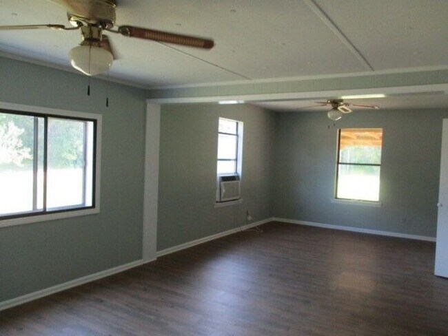 Building Photo - 76 Jacqueline Dr