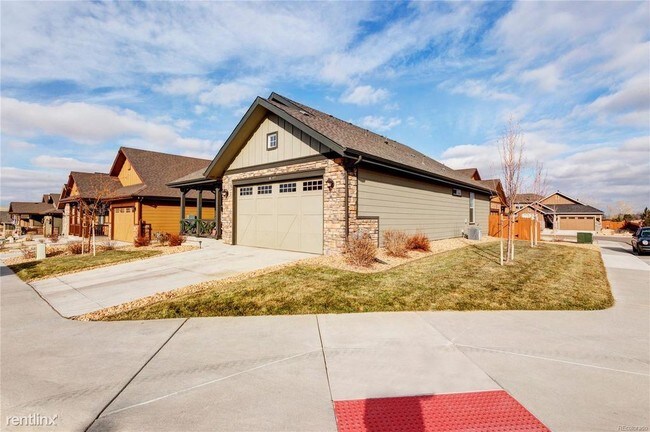 Building Photo - 3 br, 3 bath House - 6749 Club Villa Rd