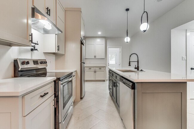 Foto del edificio - Beautiful home in Southwest Cleburne