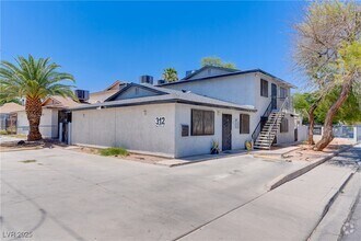 Building Photo - 312 E Tonopah Ave