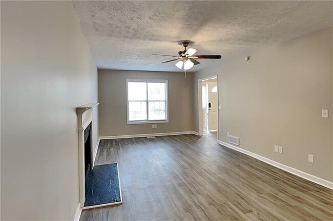 Foto del edificio - 2733 Ashbury Point Ln
