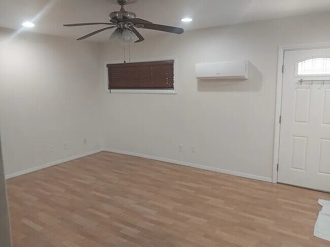 Foto del edificio - 5606 E Wardlow Rd