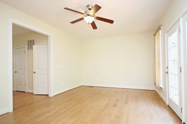 Foto del edificio - Dog-Friendly Brookwood Home Near UVA Medical Center & Downtown