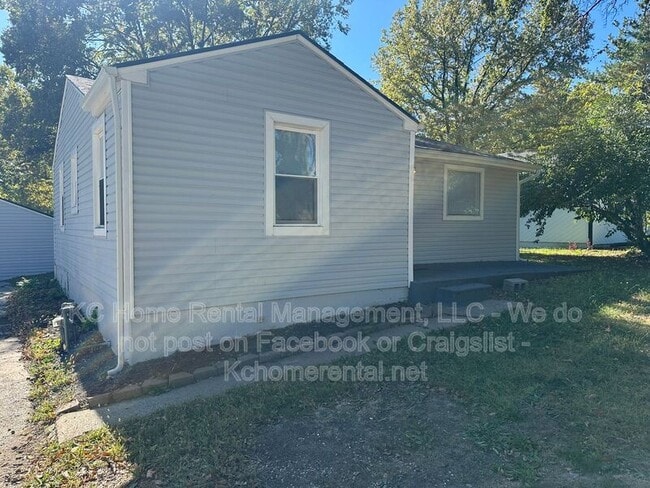 Building Photo - 8803 E 49th St