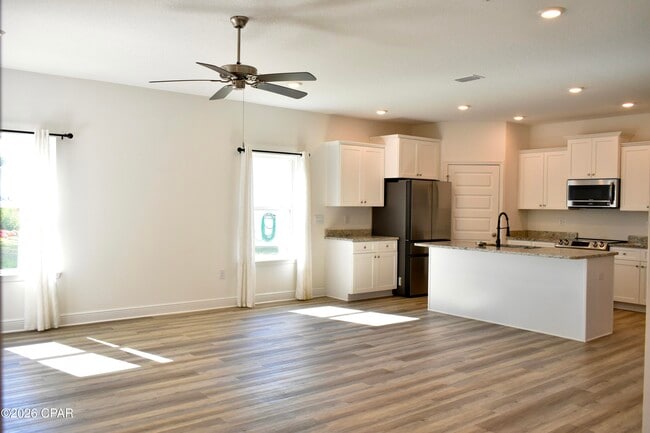 Building Photo - 224 Butler Cv