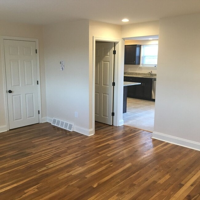 Photo - 3 Bedroom Renovated Borough Townhome with Fenced Yard & Off-Street Parking – Walk to Downtown Wes...
