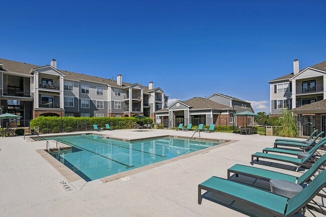 Building Photo - Emmersyn at Lone Tree