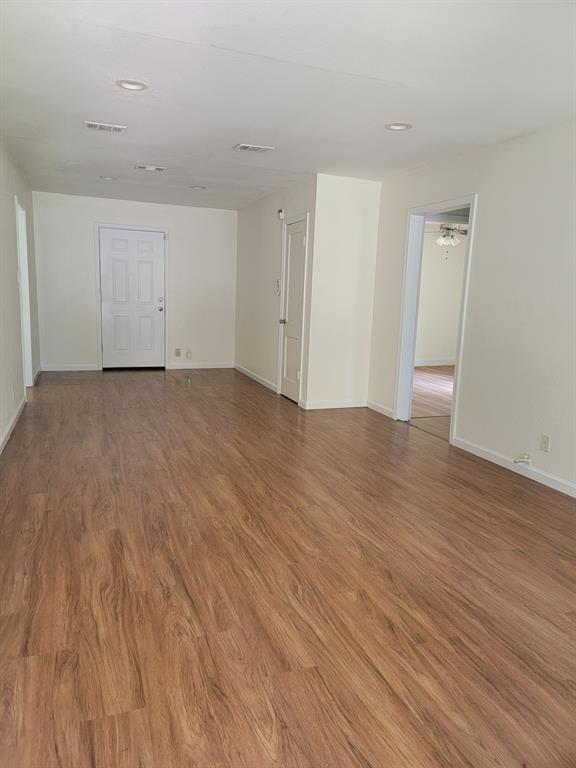 Building Photo - 5517 Bataan Rd