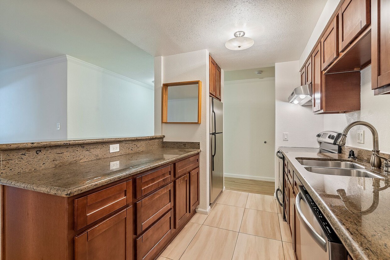 Foto principal - Best Building on the Block! 1 Bedroom Cond...