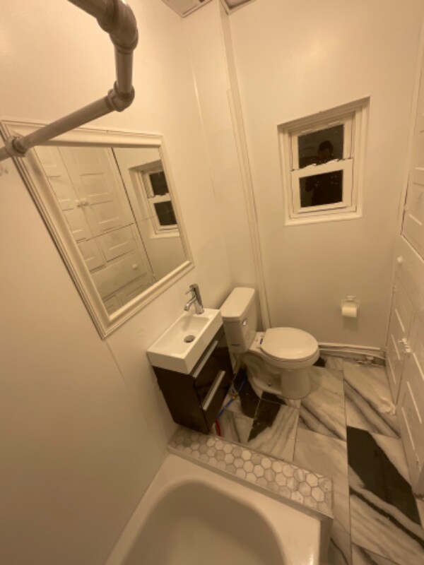 Foto del edificio - 530 Woodvale Ave