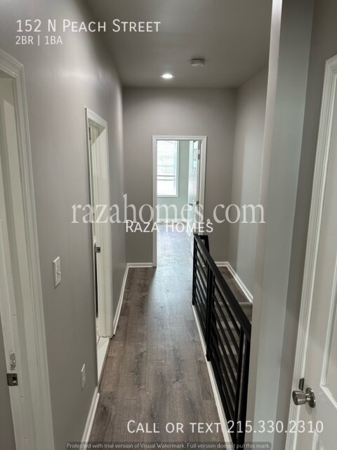 Building Photo - 152 N Peach Street