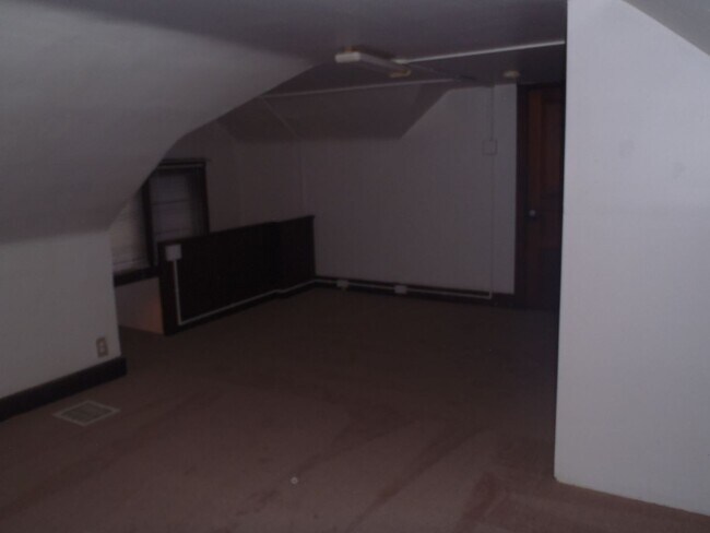 Foto del edificio - 936 Ludlow Ave