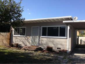 Building Photo - 555 S Indian Hill Blvd