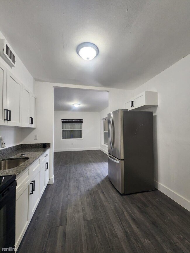 Building Photo - 3 br, 1 bath House - 1801 NW 53rd St