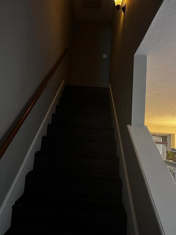 Foto del edificio - 2041 Country Village Blvd