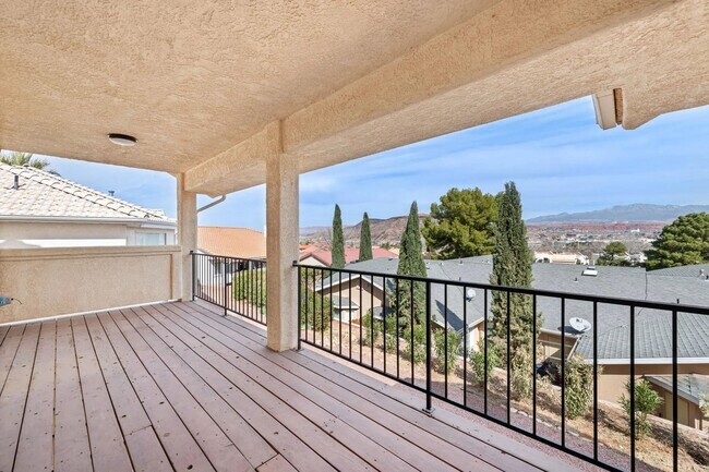 Foto del edificio - 4 Bedroom Retreat Overlooking Snow Canyon ...