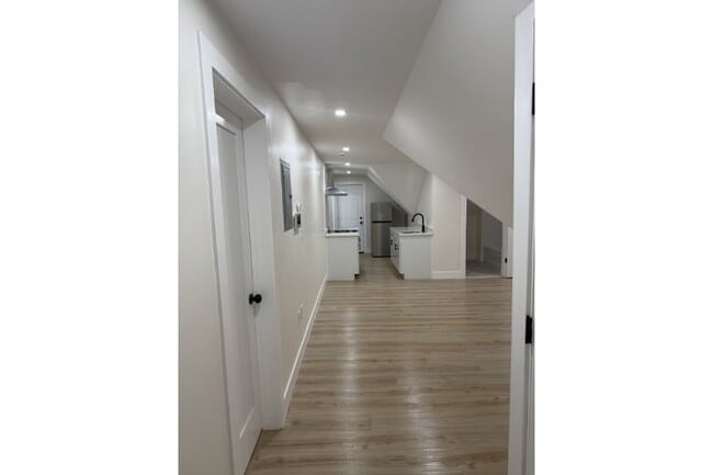 Foto del edificio - 805 Blue Hill Ave