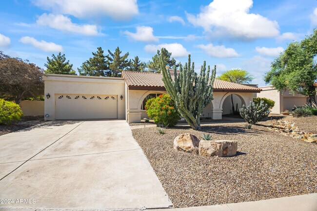 Building Photo - 8507 E Mustang Trail