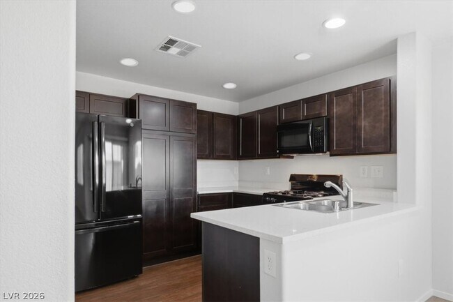 Foto del edificio - 4114 Sandy Breeze Ln
