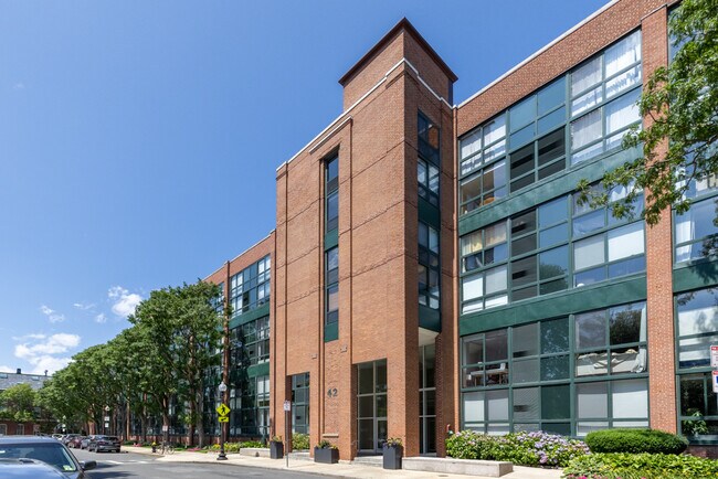 Foto del edificio - 42 8th St