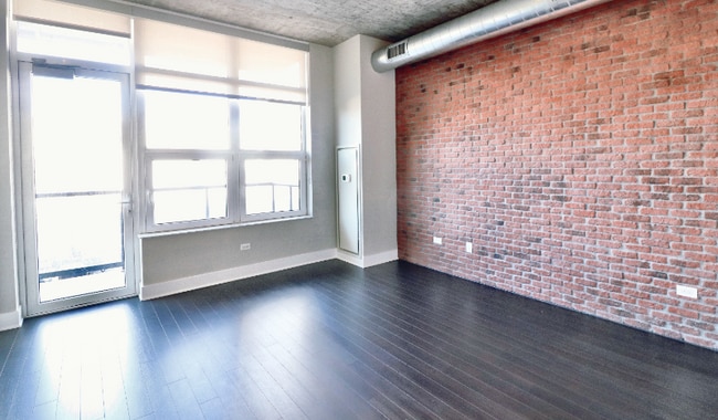 Photo - 804 S Clark St Apartment