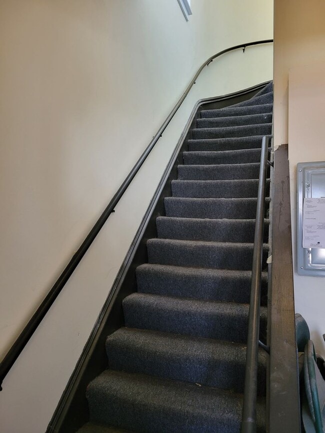 Foto del edificio - 315 E Maple St