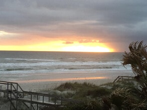 Building Photo - 7500 A1A S