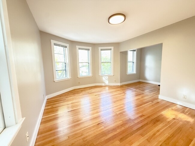 Foto del edificio - 36 Myrtle Ave