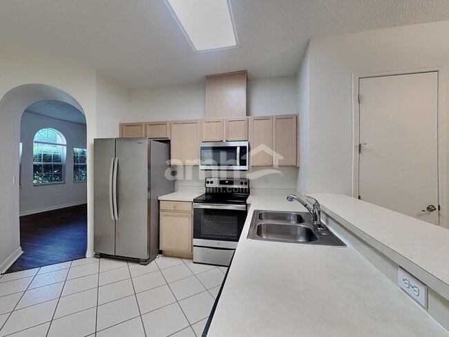 Building Photo - 10105 Granite Bay Dr