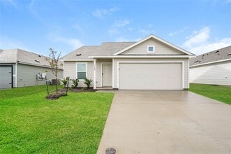 Building Photo - 1105 Tufted Dr