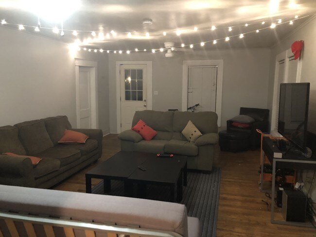 Foto del edificio - 717 S Monroe St