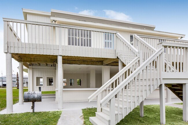 Foto del edificio - 971 Mary Ann