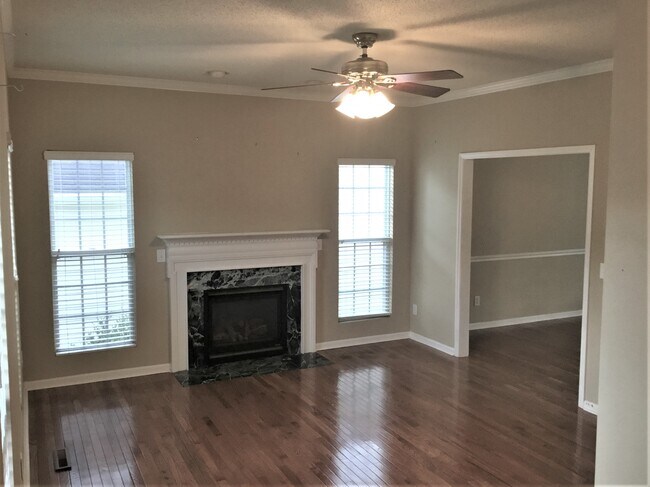 Foto del edificio - 1660 Haversham Park Drive