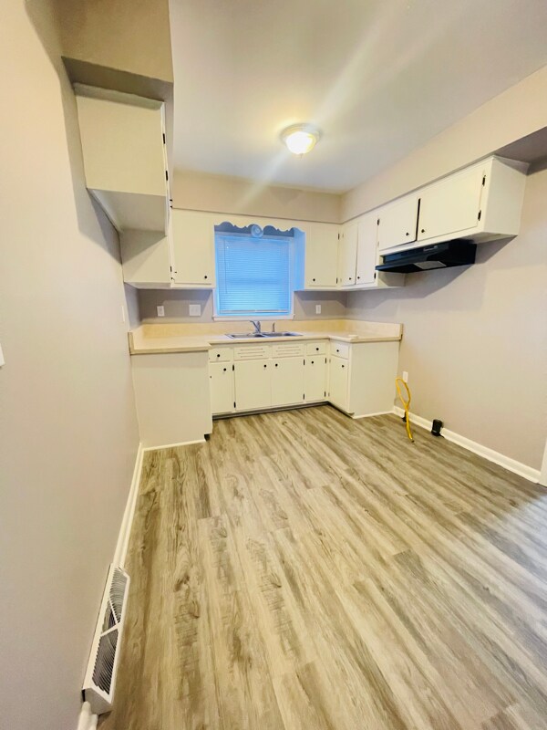 Foto del edificio - 8584 W Villard Ave