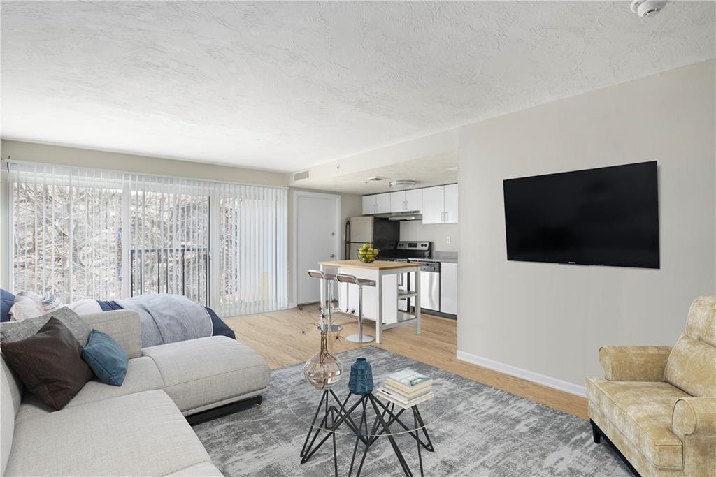 73 Charles St, Providence, RI 02904 Room for Rent in Providence, RI