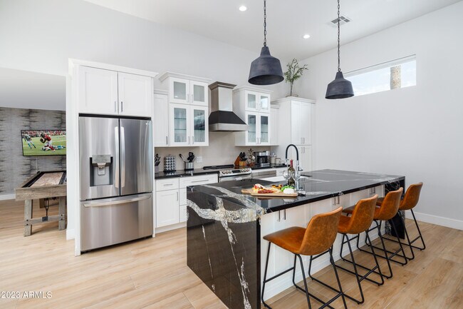 Foto del edificio - 8837 E Lupine Ave