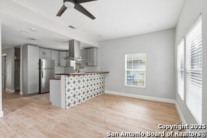 Foto del edificio - 126 King Roger St