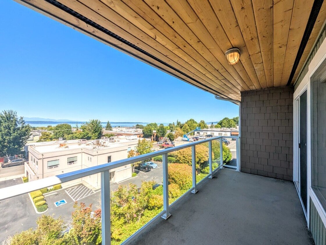 Primary Photo - 2Bd/1Ba Edmonds Condo