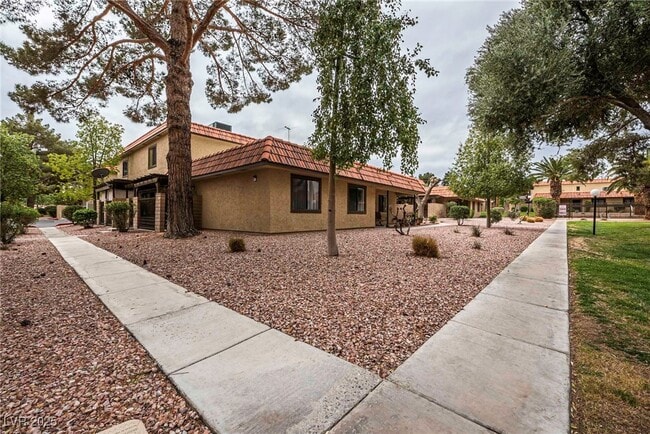 Building Photo - 1844 Mimosa Ct