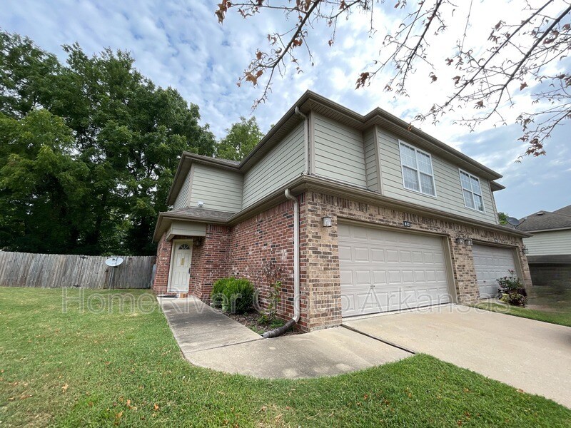 832 Oakwood Ct, Centerton, AR 72719 House Rental in Centerton, AR