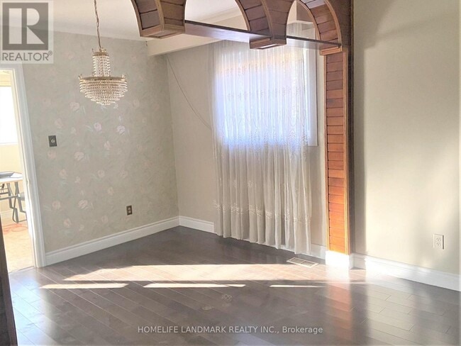 Building Photo - 7 Mango Dr